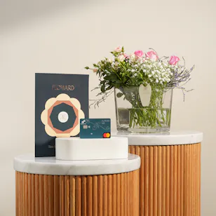 Floward Card 50 USD | Blush Bloom Flower Vase Floward Card 50 USD | Blush Bloom Flower Vase