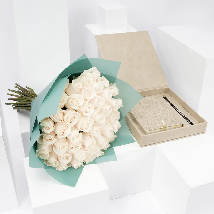 Floward Qur'an and Rosary Gift | White Roses 6