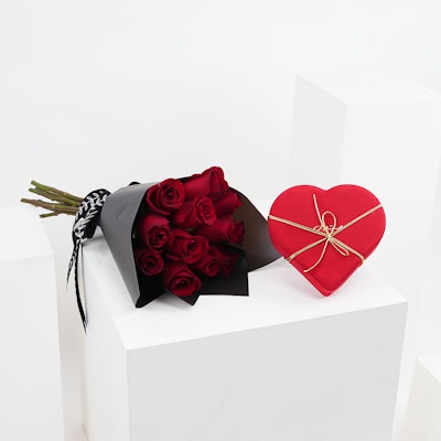 12 Red Roses | Bateel Truffles Medium Box