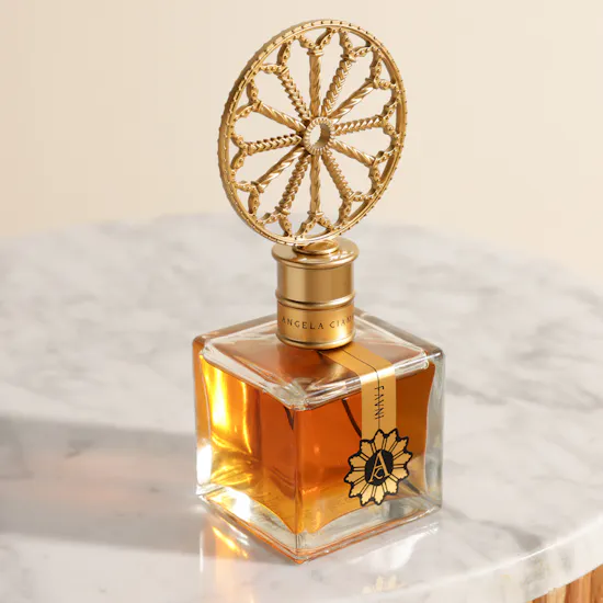 عطر فاوني للجنسين من أنجيلا تشامبانيا | 100 مل
