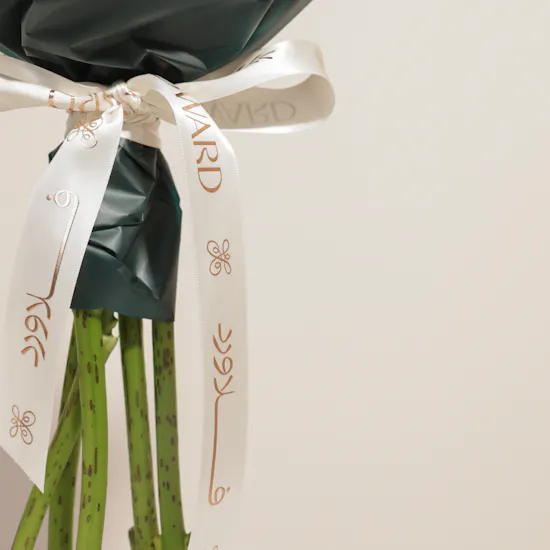 Munch Bakery Blue Velvet Cake | Distinctive Charm Flowers Bouquet