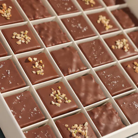 Floward Luxurious Medium Chocolates Box | 30 Pieces