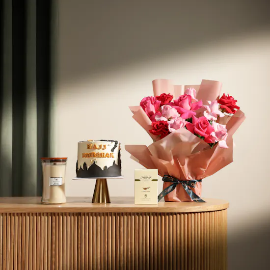 Blooming Hajj Celebration Gift Set | Charm Flowers