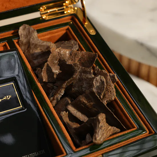 Saad Bashammakh Perfume and Bakhoor Gift Box | Stunning Flowers Vase