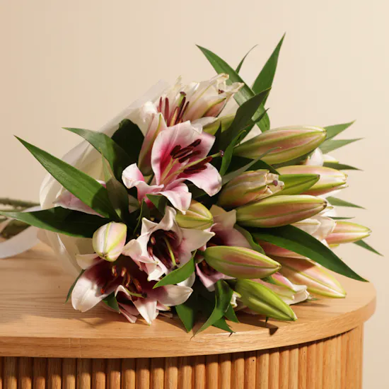 Lush Pink Lily Bouquet | 8 Flowers