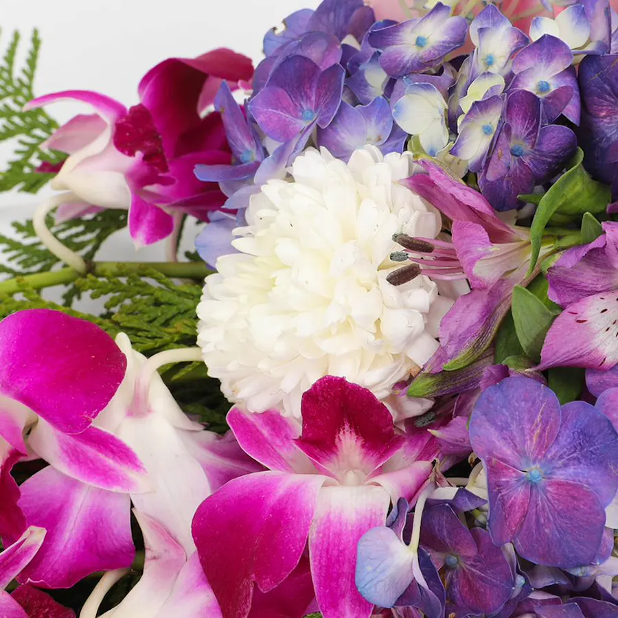 Top Table Flowers Arrangement 6