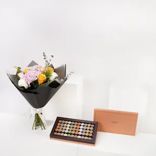 More Date Chocolates Medium Box | Rose Bouquet More Date Chocolates Medium Box | Rose Bouquet