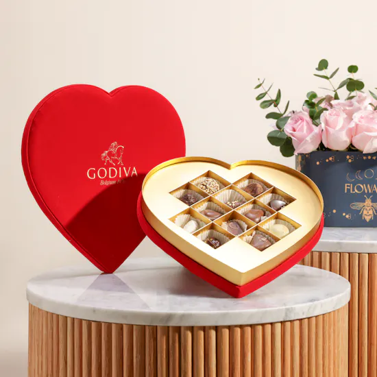 Godiva Red Velvet Heart Chocolates Gift Box | Smooth Melody Flower Box