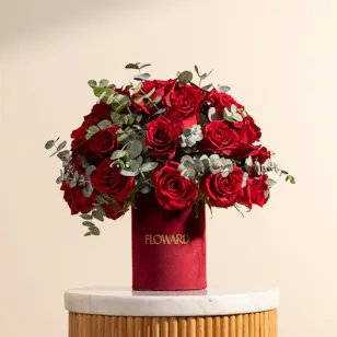 Essence Red Flowers Box Essence Red Flowers Box