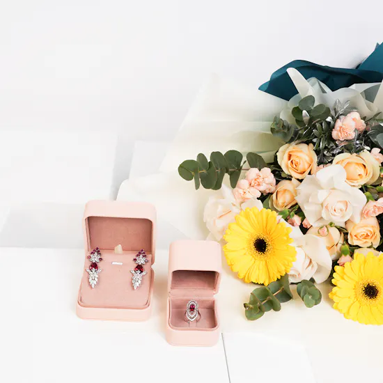 Floward Reem Al Ghazal Ring & Countess's Earring | Flowers