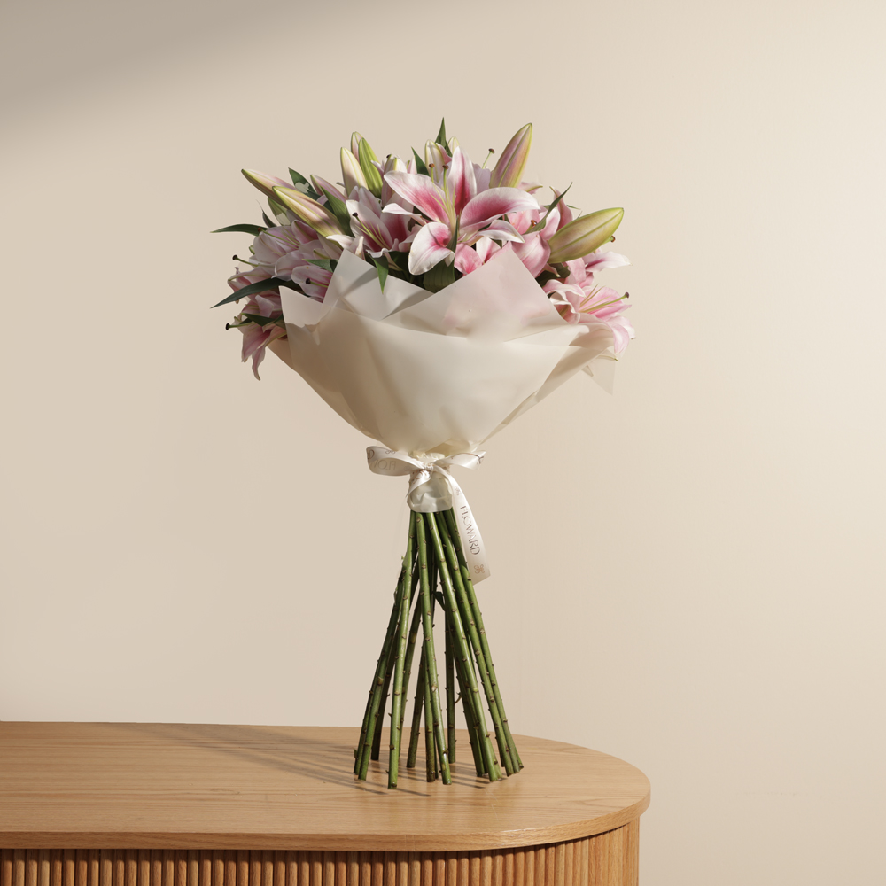 Blushing Pink Lily Bouquet | 18 Flowers