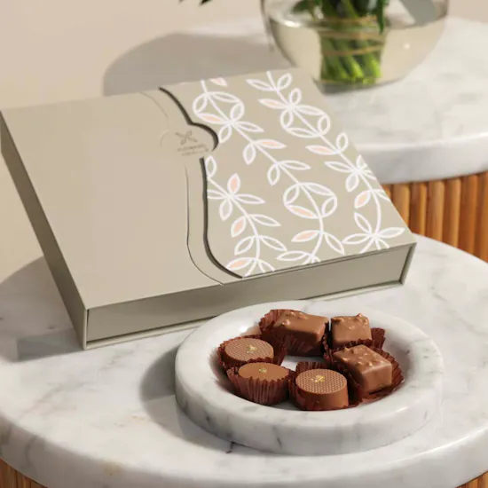 Floward Chocolates Mix Flavors | Alstroemeria Vase