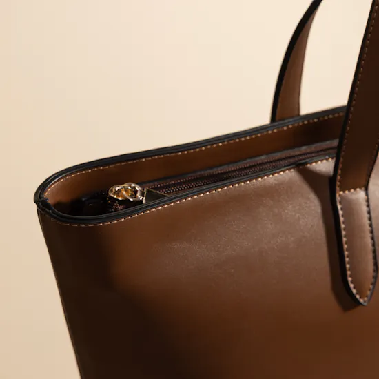 Minilet Zipper Classic Tote | Brown