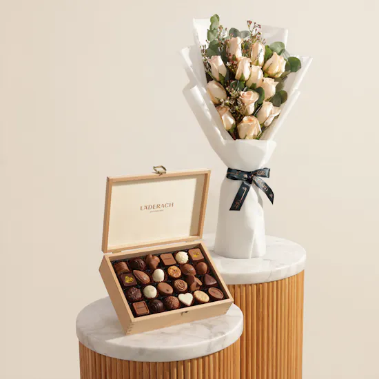 Läderach Praline Chocolate Wooden Box | Morning Mist Flower Bouquet