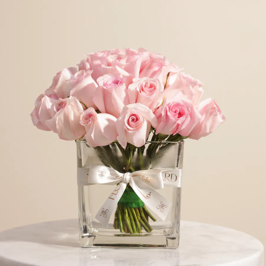 Beautiful Pink Rose Vase | 35 Roses 1