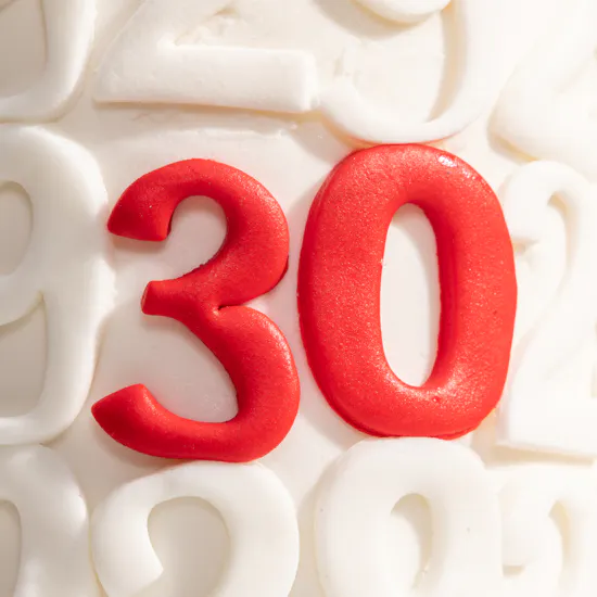 Floward Personalized Birthday Cake