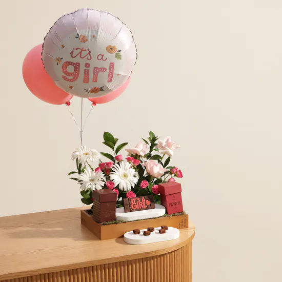 Chocoline Little Miracle Gift Set and Flowers