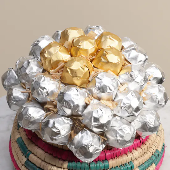 Floward Chocolate Favors Basket