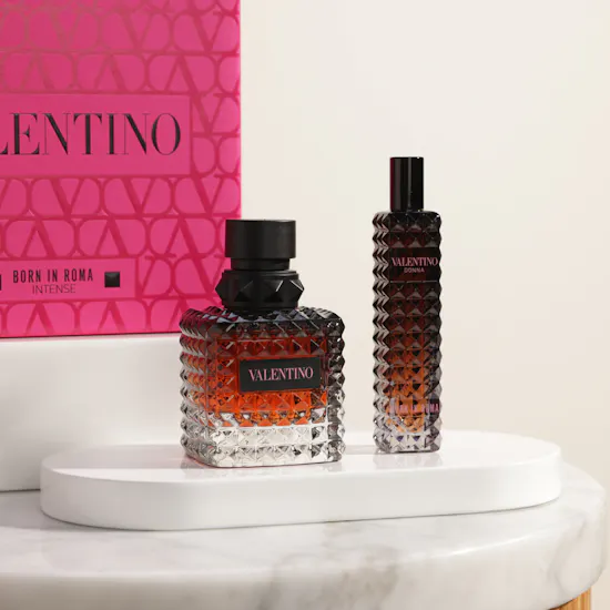 مجموعة عطر دونا بورن ان روما إنتنس أو دي بارفيوم للنساء من فالنتينو
