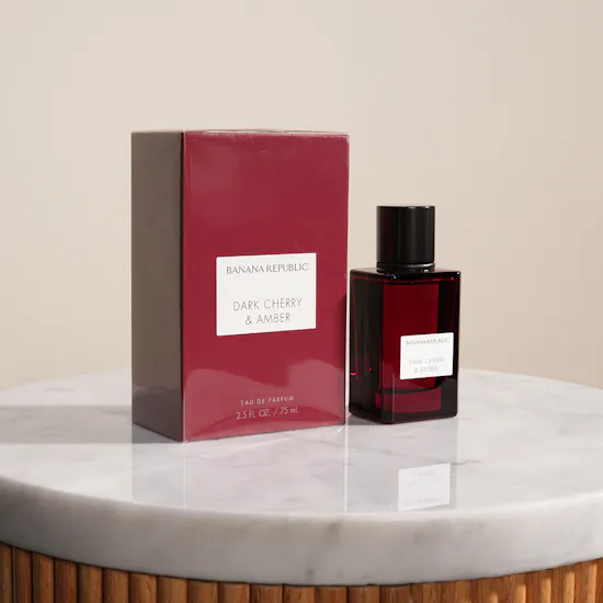 عطر دارك تشيري اند امبير للجنسين من بانانا ريبابليك | 75مل