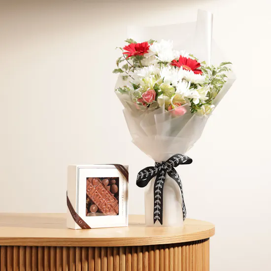 Ghazl Happy Birthday Mini Chocolate Box | Magic Blooms