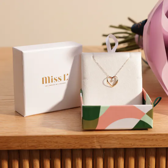 Miss L by L'azurde Gold Necklace | Flowers Bouquet