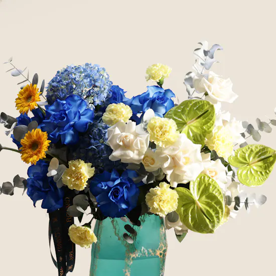 Sea Breeze Elegance Flower Vase