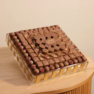 Levo Square Chocolate Tray | 2 Kg Levo Square Chocolate Tray | 2 Kg