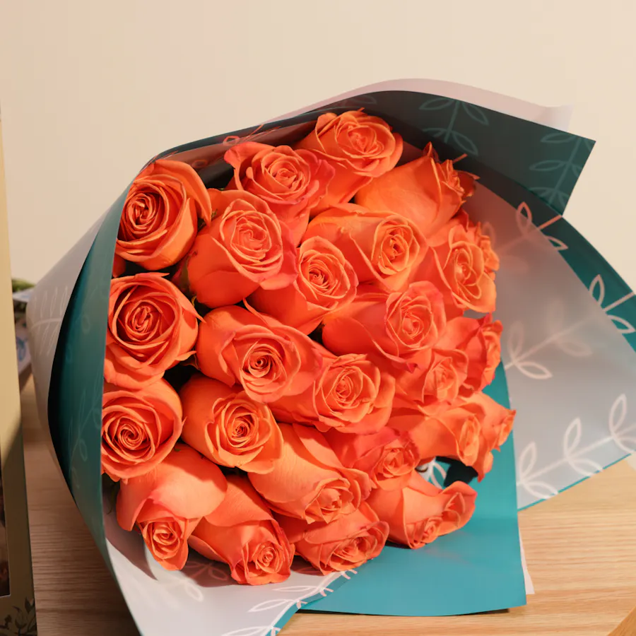 Nagwa Small Hamper | Happiness Flowers  6