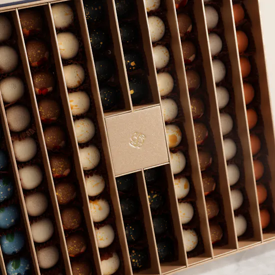 Nua Classic Luxury Blue Large Bonbon Box