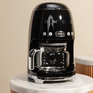 Smeg 50's Style Drip Filter Coffee Machine | Black Smeg 50's Style Drip Filter Coffee Machine | Black
