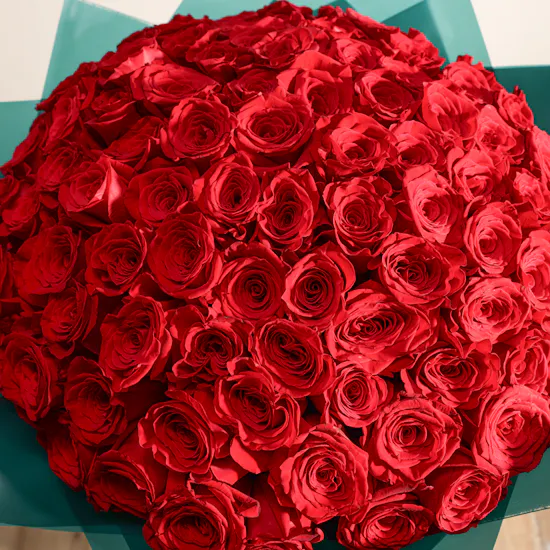Red Love Aura Bouquet | 100 Roses