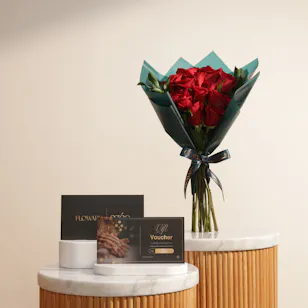 Ozée Spa Classic Manicure and Pedicure Gift Voucher | Red Roses Ozée Spa Classic Manicure and Pedicure Gift Voucher | Red Roses