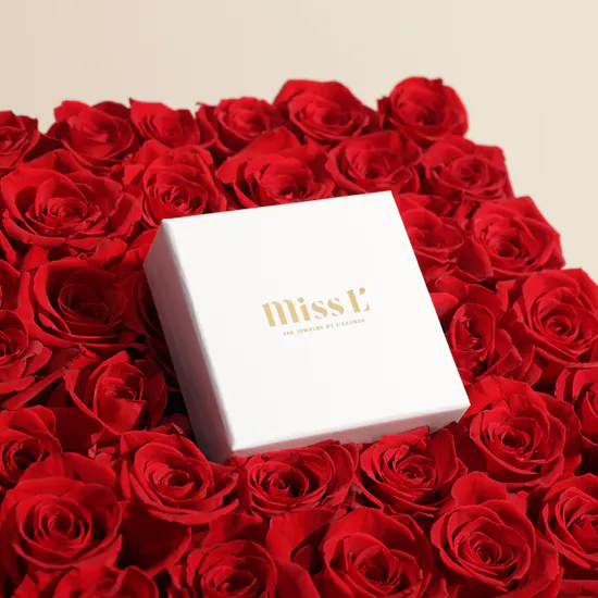 Miss L' by L'azurde Butterfly Diamonds Necklace | Crimson Love Rose Box