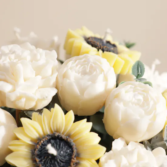 Melosa Candles Sunflower and Ivory Rose Vase