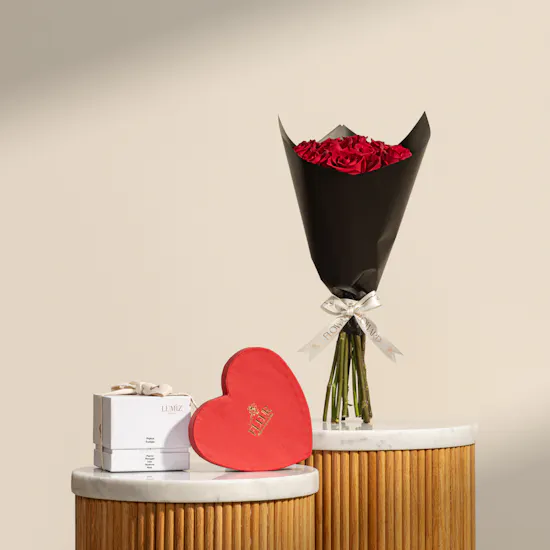 Lumiz Candles Papaya Éxotique Big White Candle | Fleur Chocolate Box and Flowers