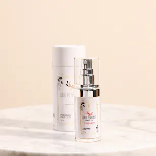 .عطر للشعر برائحة الزعفران 30مل .عطر للشعر برائحة الزعفران 30مل