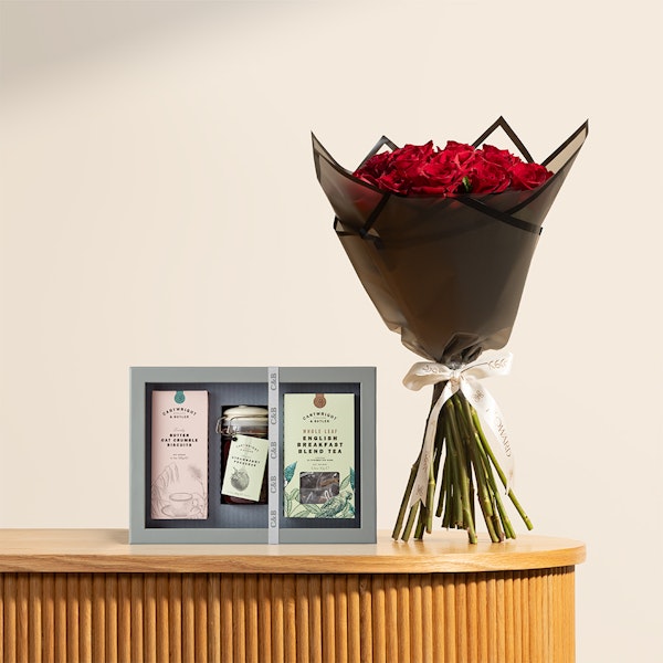 Cartwright & Butler Tea Time Selection Gift Box | Sweet Red Roses Bouquet