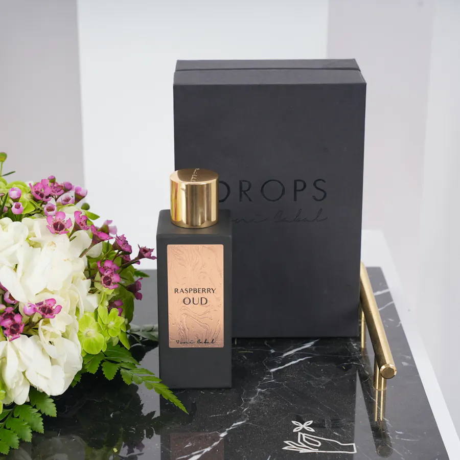 عطر التوت والعود من دروبس او دو بارفام 100مل | صينية الأزهار 4