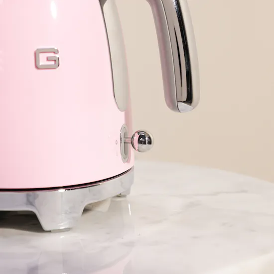 Smeg 50's Style Electric Mini Pink Kettle