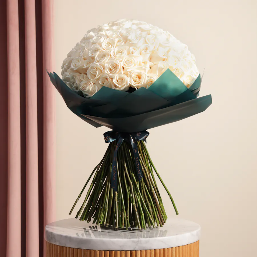 Snowy Bliss Bouquet | 150 Roses 5