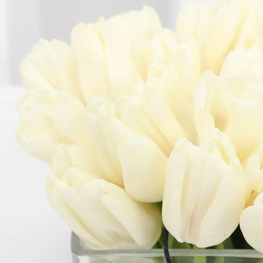 20 white tulip square vase 3
