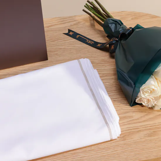 Alshal Luxury Fabric White Thobe | White Roses Bouquet