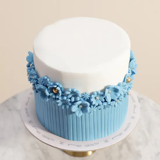Floward Blue Blossom Cake