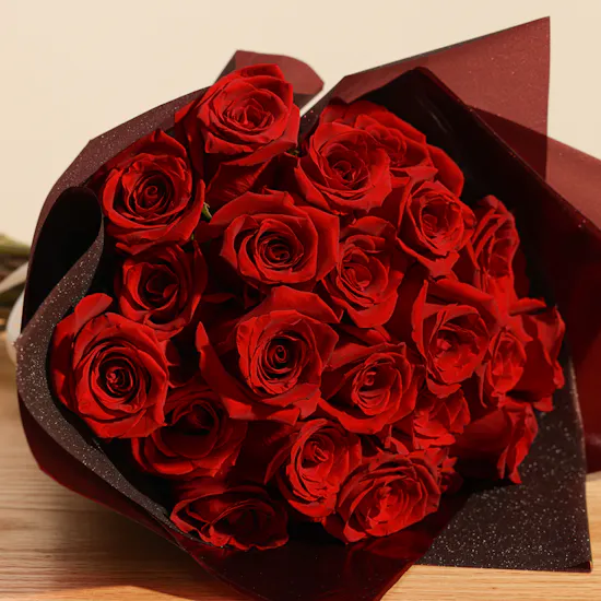 Godiva Small Royal Chocolate Box | Love Bouquet