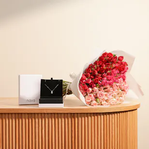 Nava Jewelry Luxury Necklace | Charming Flower Bouquet