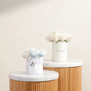 Lelido Medium Blue and White Rose Candle Bouquet | Softly Lit Gesture Flowers