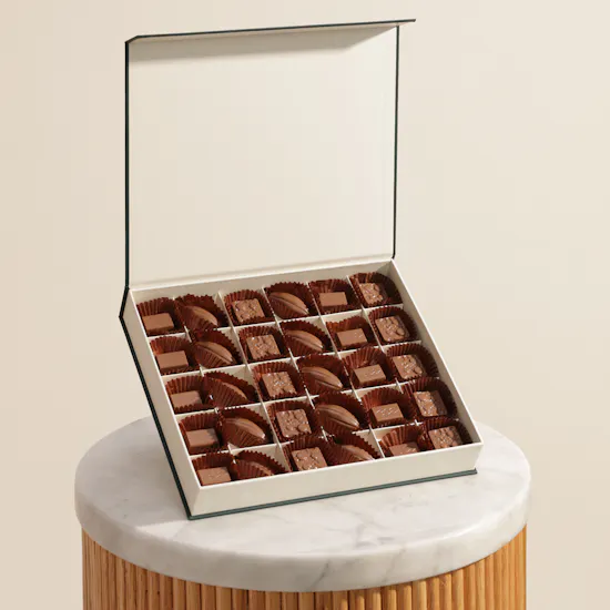 Floward Date Medium Chocolate Box