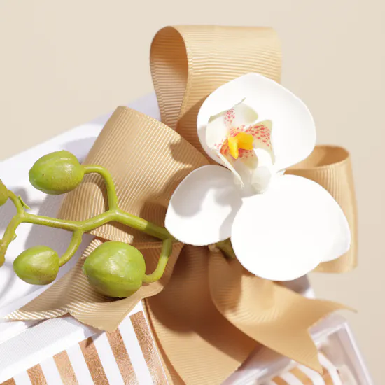 Le Chocolatier Dubai Happy Birthday Chocolate and Sweets Hamper