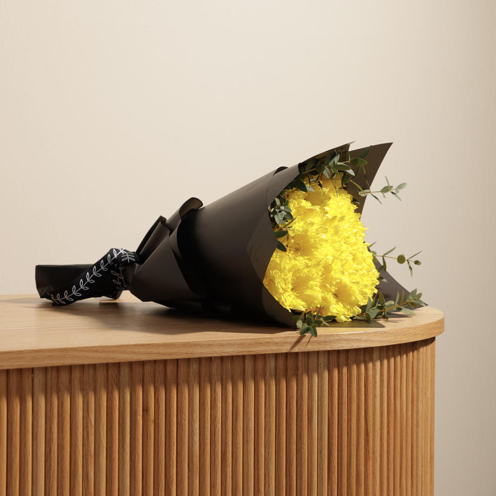 Golden Glow | Black Wrap 